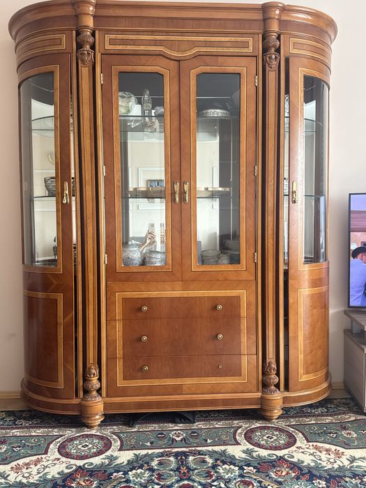 Буфет для гостинной