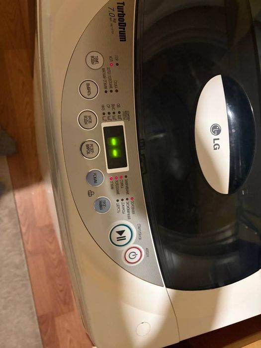 Стиральная машинка LG  б/у 7кг