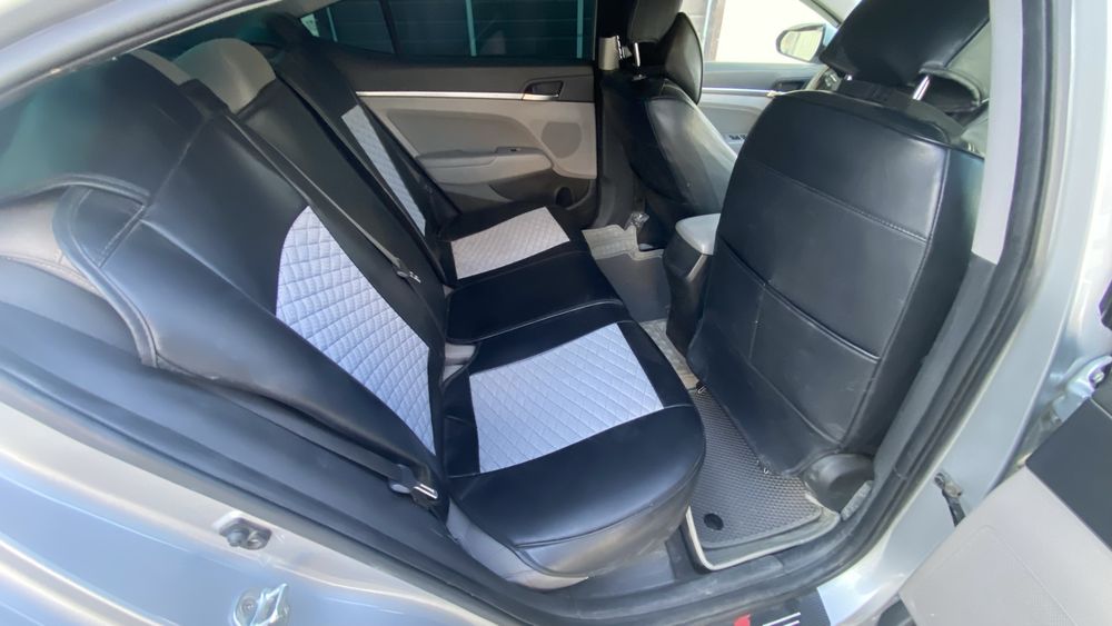 Hyundai Elantra/ 2.0/ 2020