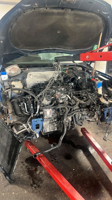Reparatii auto/Camioane/dube/turisme TIR utilaje service auto Buzau