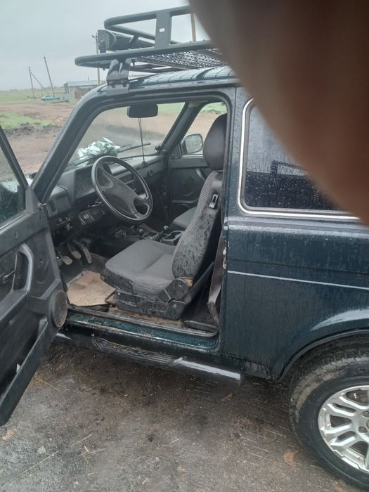 Продам Нива 212140