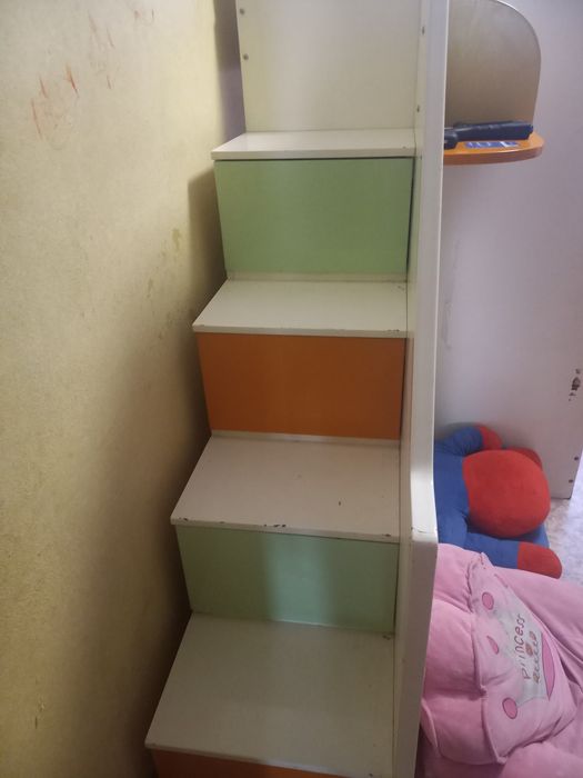 Кровать двухъярусная