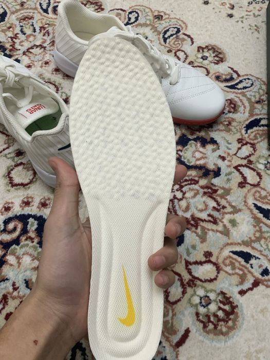 Кроссовка фудзалка