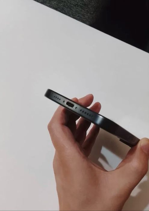 iPhone 16 pro продается срочно