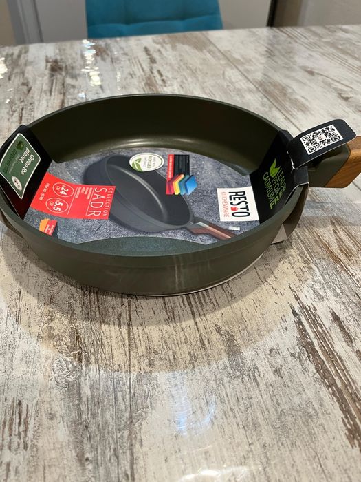 Продам новую сковороду.