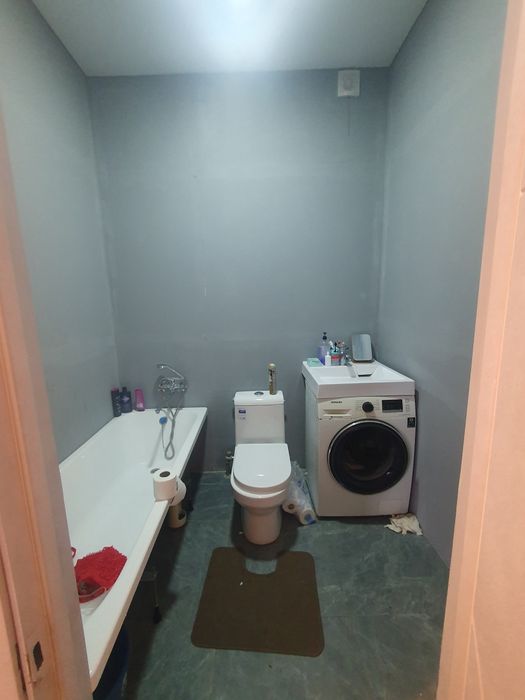 Дом в красном камне