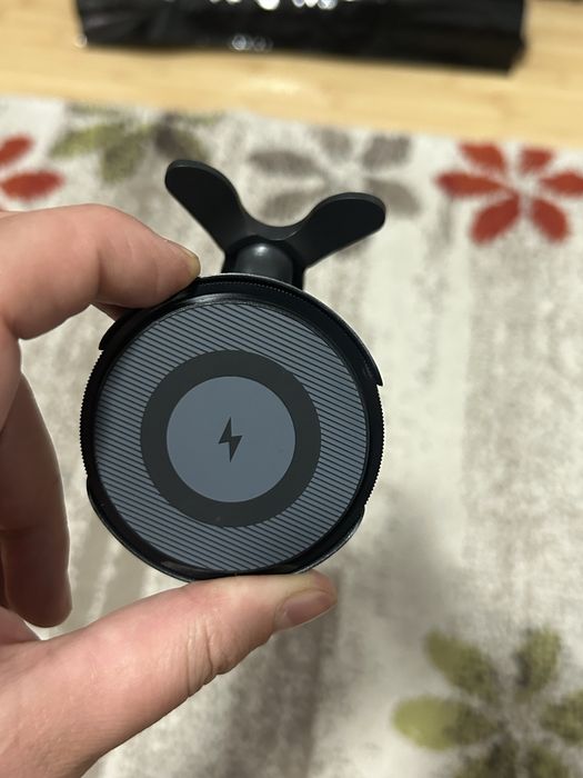 Suport telefon auto cu încărcare wireless 15W