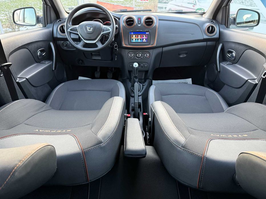 *RATE* Dacia Sandero Stepway 0.9 Benzina 90Cp 11/2017 E6 NAV Germania!