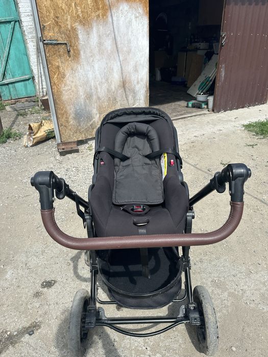 Продам коляску-автолюльку