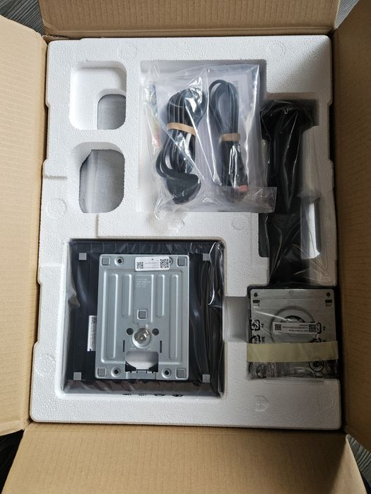 Монитор Samsung Essential S4, 24 inch