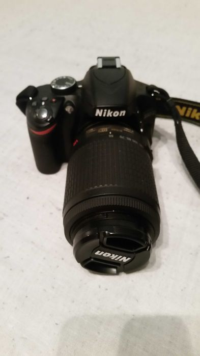 Nikon D3200 + Obiective 18–55mm – 55-200 DSLR autentic, kit complet.