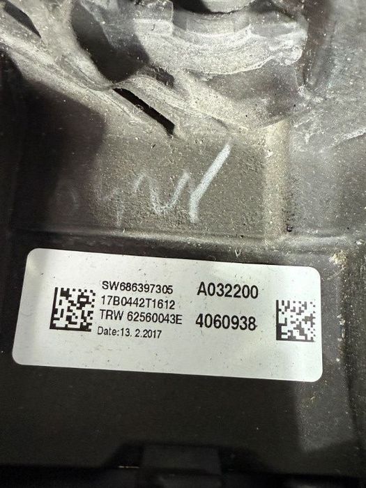 Volan piele 2017 bmw 318i sport seria 3 lci f30 1.5 benzina cod oem 62560150d 32302230186 2015-2019