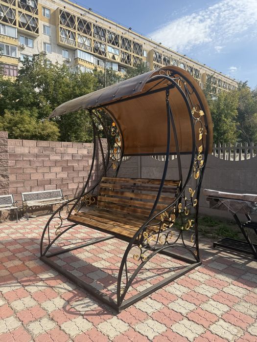 Качели новая кованная