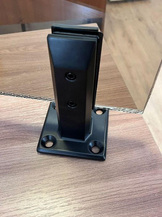 Стеклодержатель стойка 160мм чёрный цвет