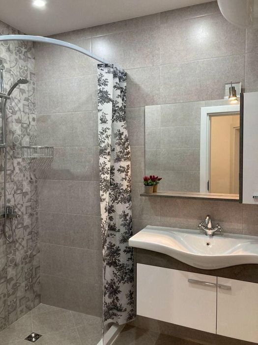 Дава се под наем Двустаен апартамент в София, Младост 4 - 68 кв.м за 745 € - Снимка #6