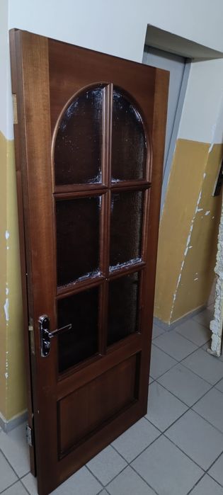 Двери качественные в отличном состоянии