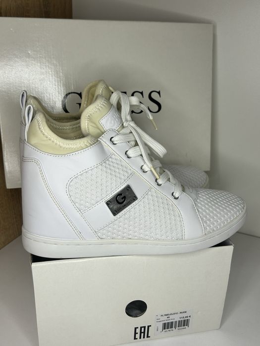 Бели кецове с платформа Guess