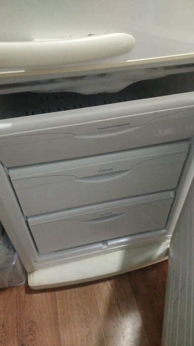 Холодильник рабочий