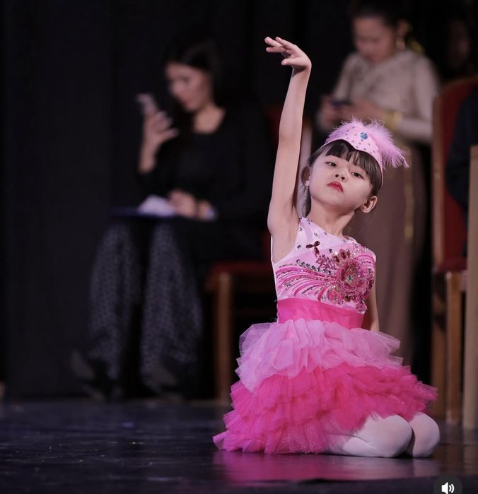 Продаются костюмы