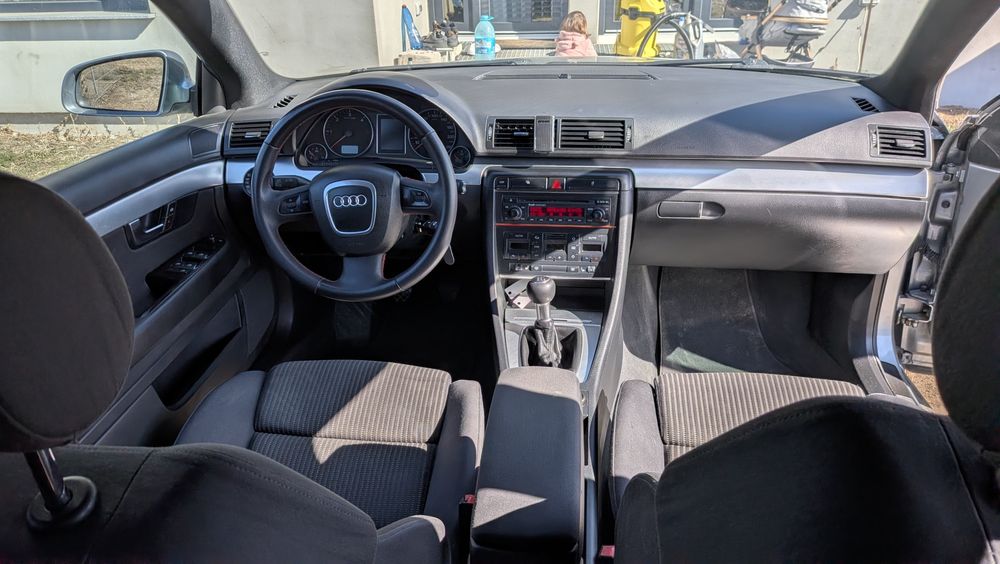 Vand AUDI A4 B7 2.0TDI