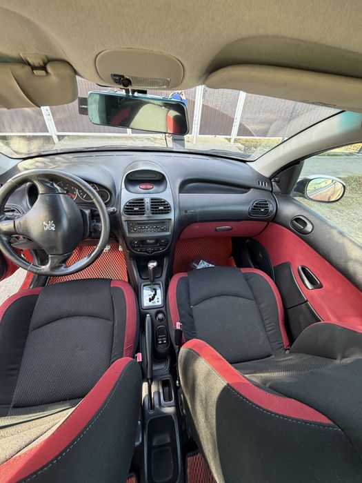 Продам автомобиль Peugeot 206