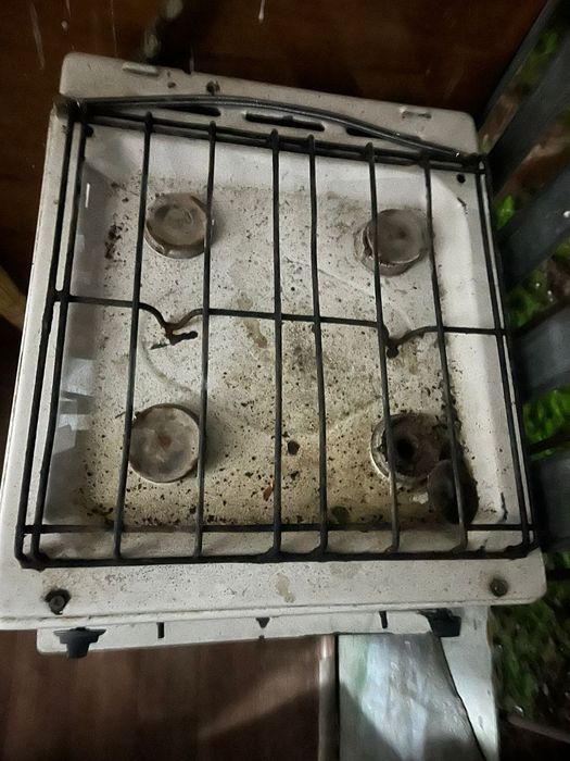 Продается газовыи плиты
