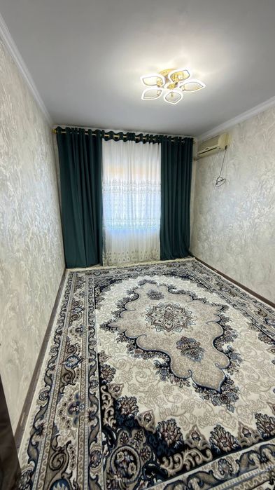 6 mikrorayondan 2 xonali kvatrira sotiladi 43900$