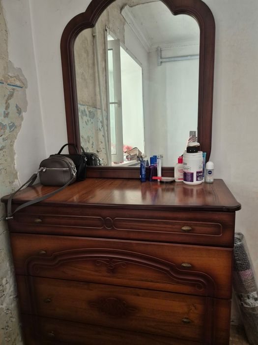 Спальный гарнитур