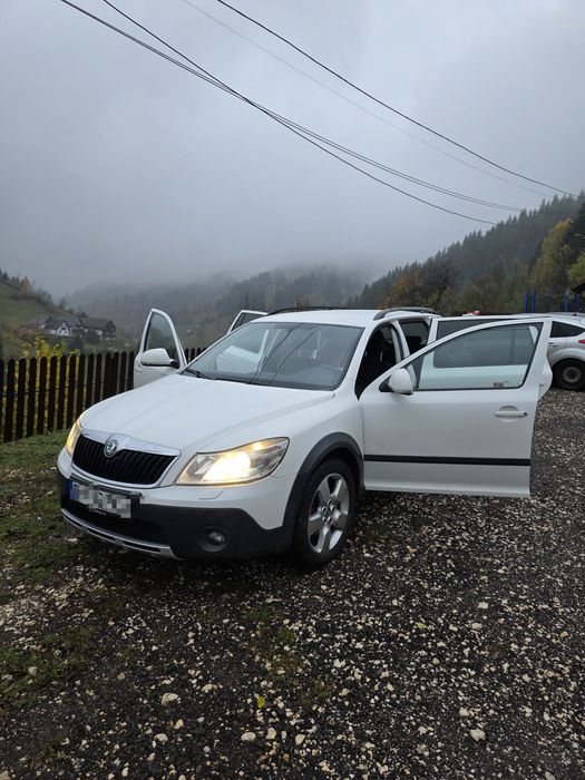 SKODA Octavia 2011 — imagine 3