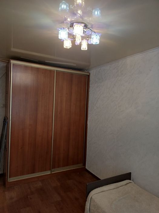 Продам 2 комн квартиру район Вокзала