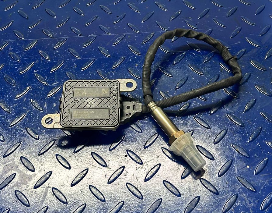 Senzor Noxe Mercedes Benz A0009057108