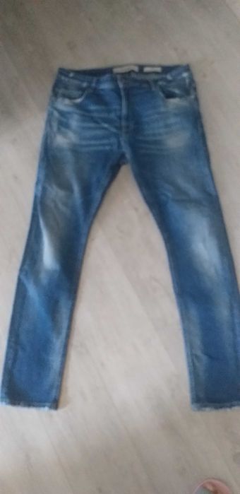 Мъжки оригинални дънки Sisley 60лв. размер 46