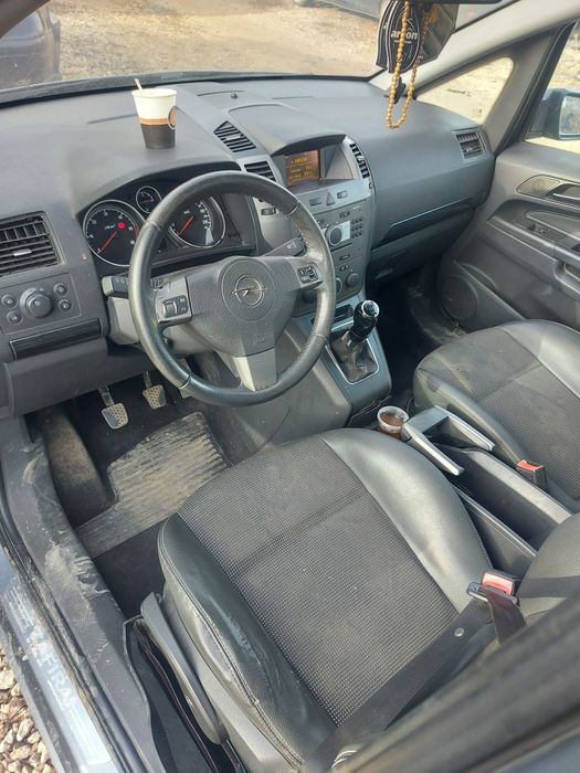 Opel Zafira B 1.9cdti 120 кс на части !!!