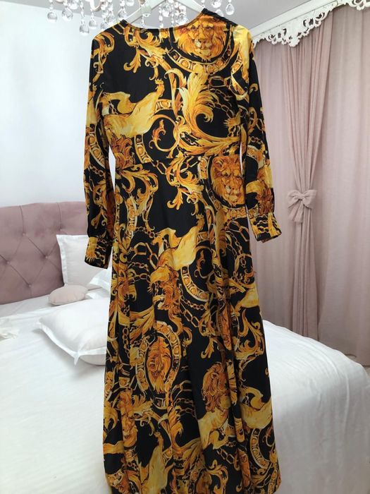 Vand rochie Versace