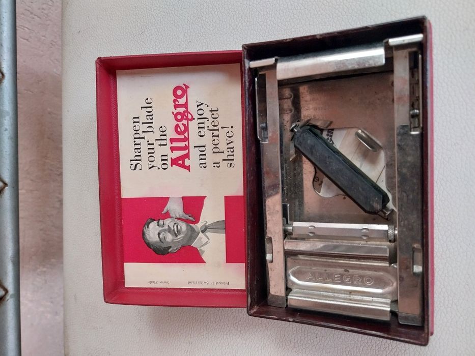 Vand aparat vechi pentru ascutit lame