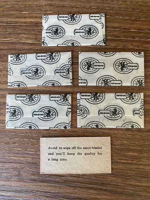 Set pentru barbierit, foarte rar în stare completă