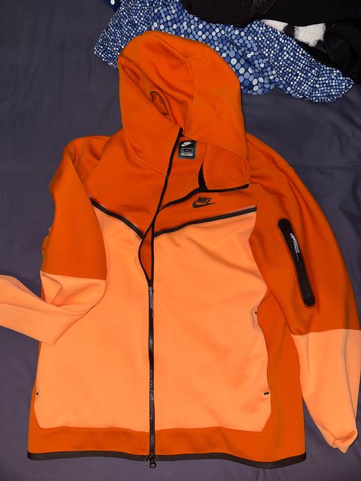 Tech fleece portocaliu ,Mărimea L