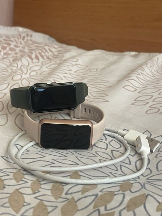 Продавам 1 брой часовник за 10 евро.