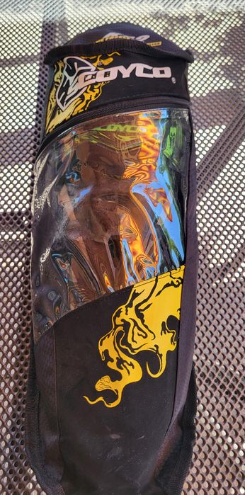 Предпазни кори за коленете на мотористи