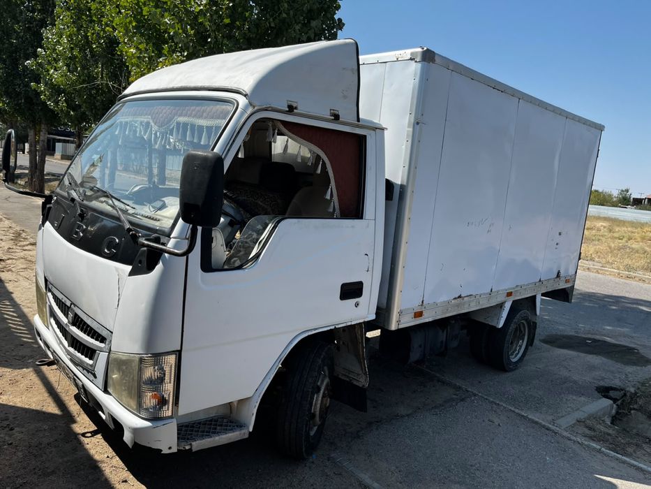 JBC грузовой автомобиль