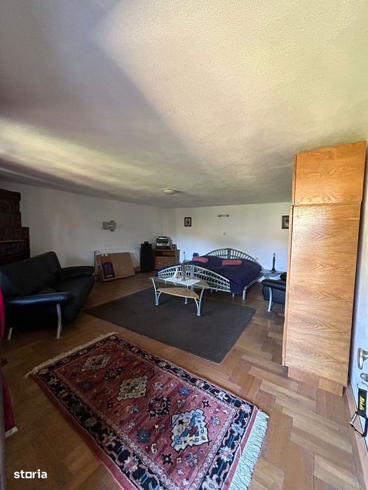 Casă de vânzare în comuna Sălătrucu, județ Argeș.