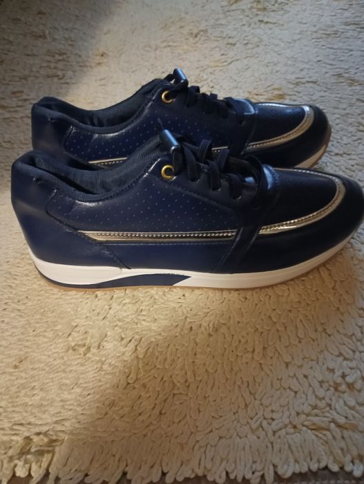 Дамски маратонки