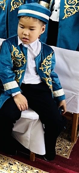 продам национальный шапан на мальчика