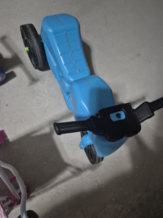 Детски играчки по 10лв.