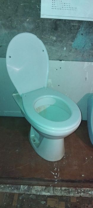 Унитаз строй вар состояние хорошое