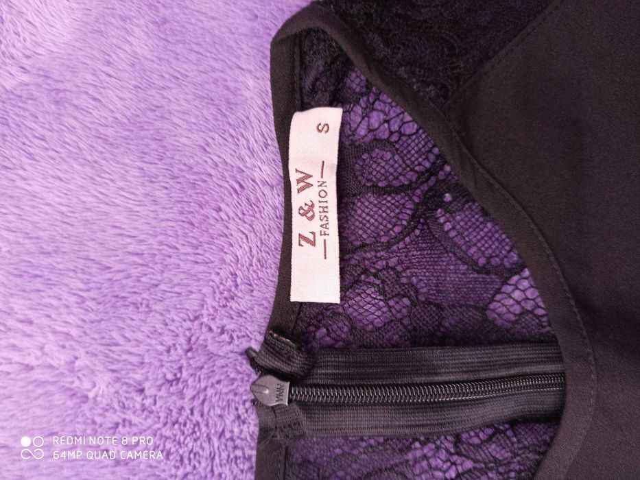 Дамски Рокли за специални поводи