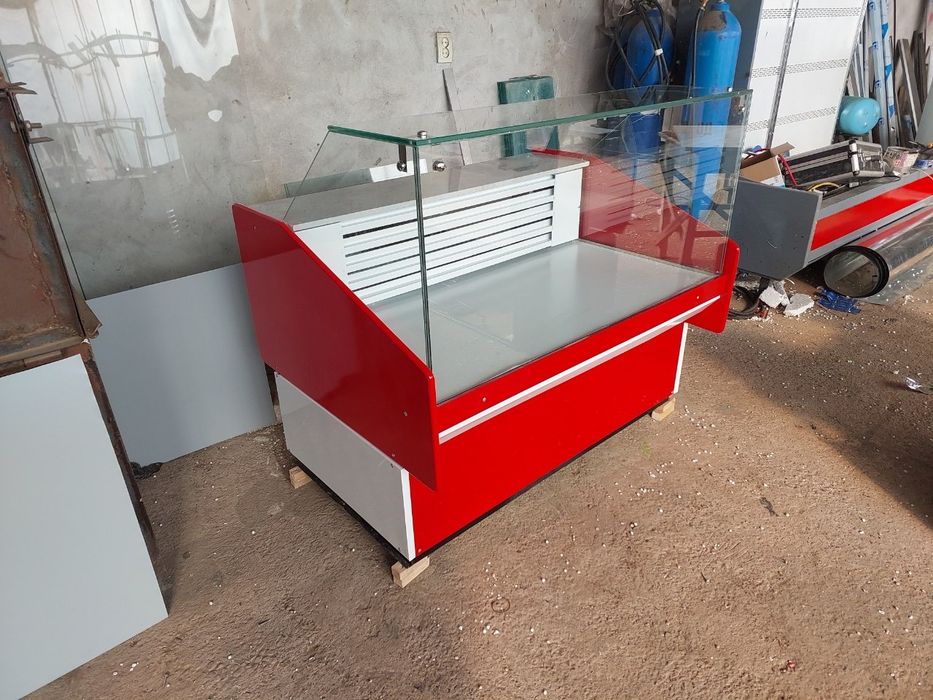 Витрина холодильник