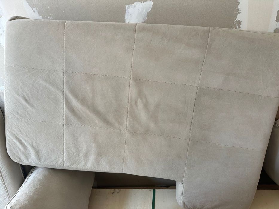 Ъглов диван с дамаска