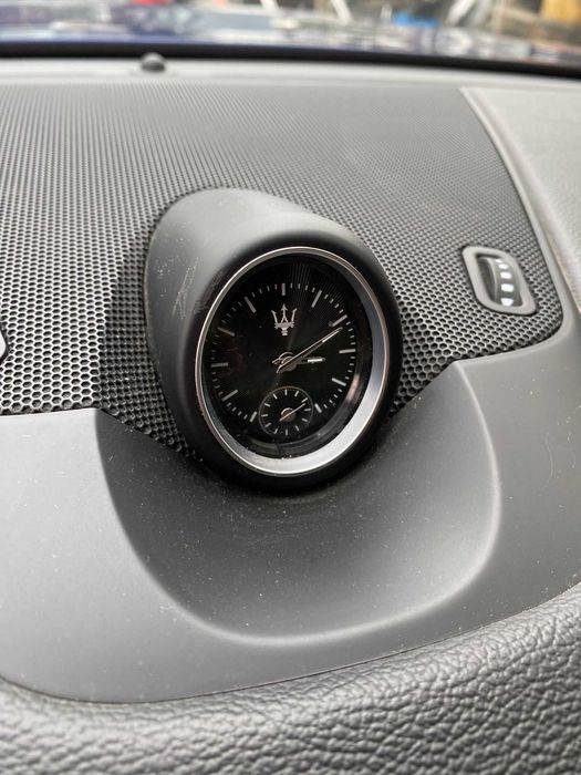 Dezmembrez Maserati LEVANTE 3.0i/usa/stopuri/faruri/grila/interior/jante/suspensie/comenzi/ceasuri/buton/navi