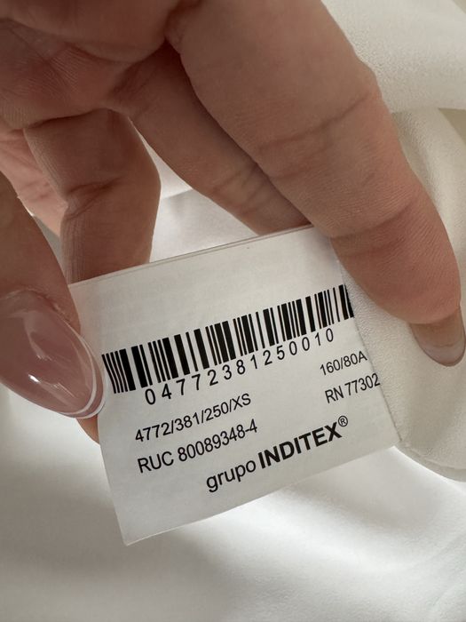 2 броя Нови Рокли Zara XS размер